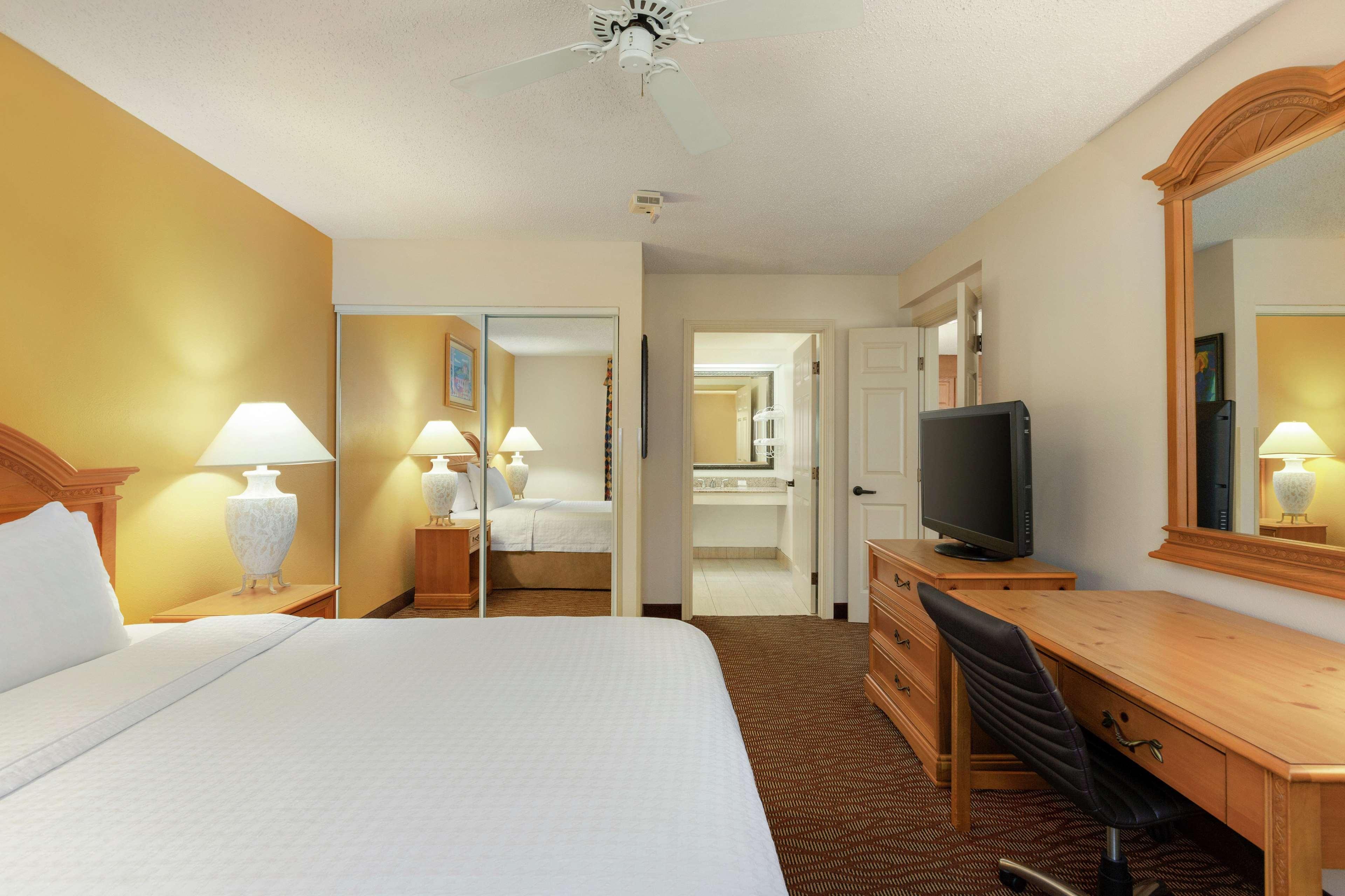 Homewood Suites By Hilton Fort Myers Exterior foto