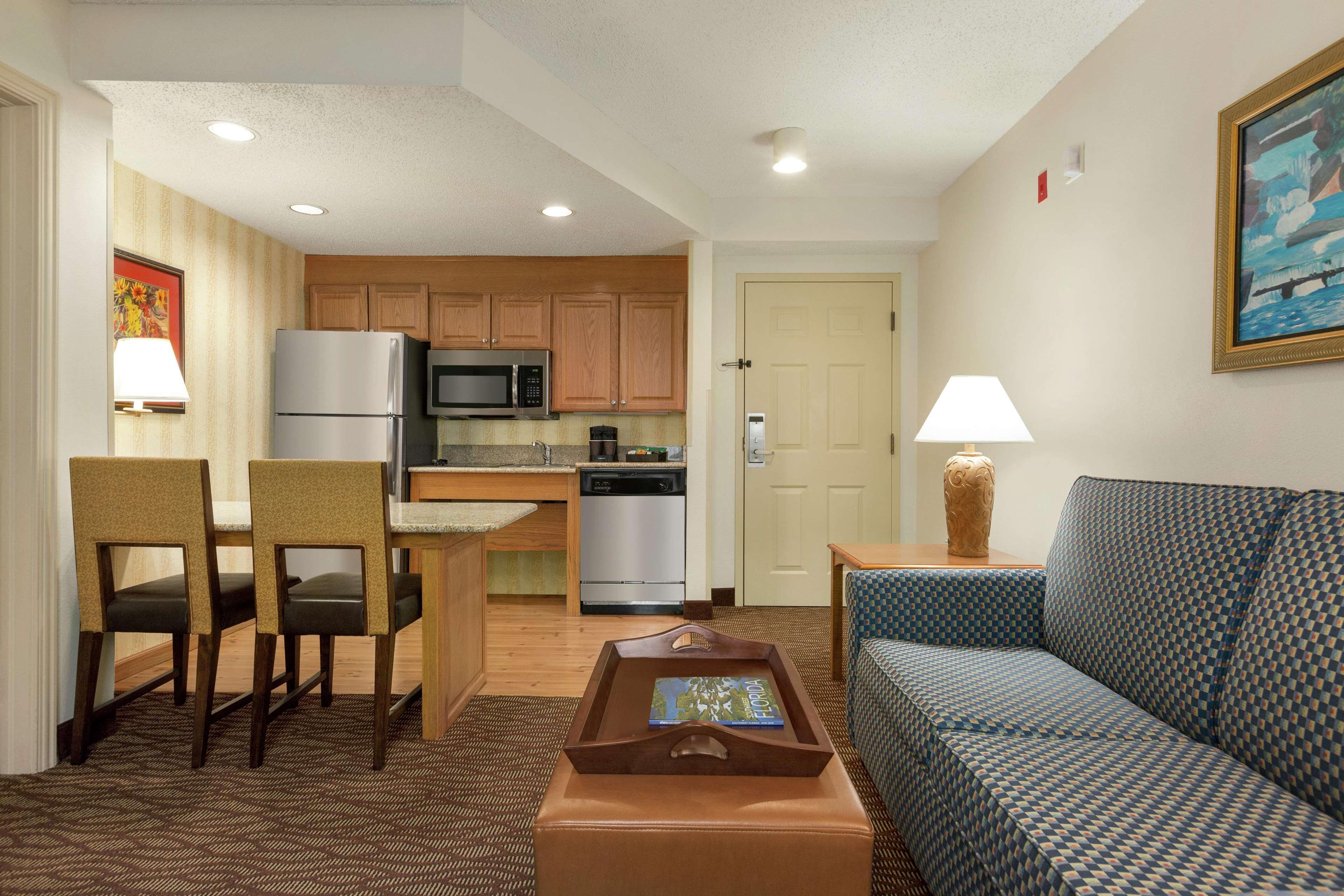 Homewood Suites By Hilton Fort Myers Exterior foto